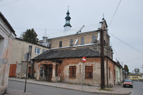 St. Bartlomiej basilic church, next to the one of the oldest building in Opoczno.The build of church end  in 1949. One of chaptel is XIVth-century chancel